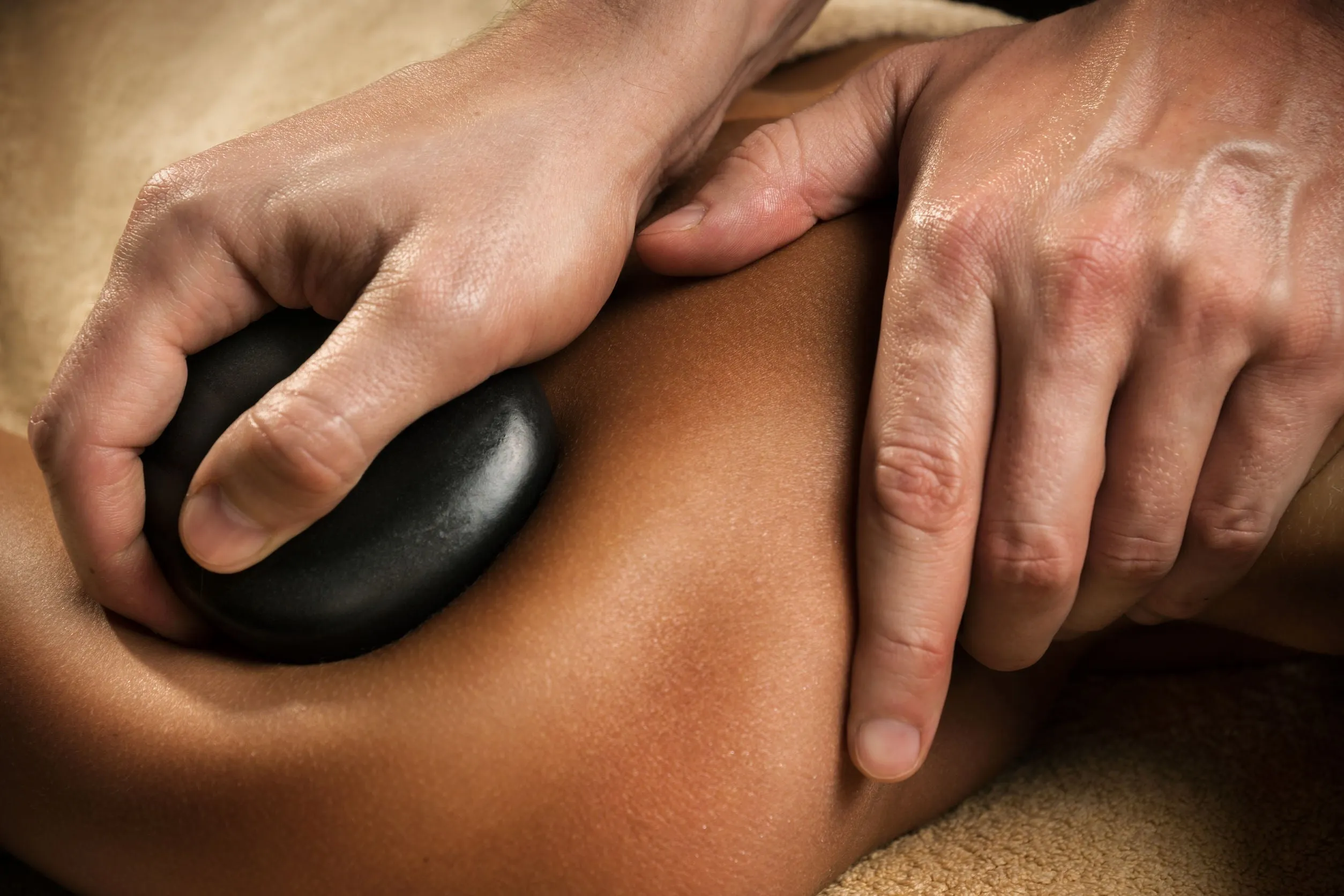 LIVE-IN PERSON 12 CE Aromatherapy & Hot Stone Massage Basics